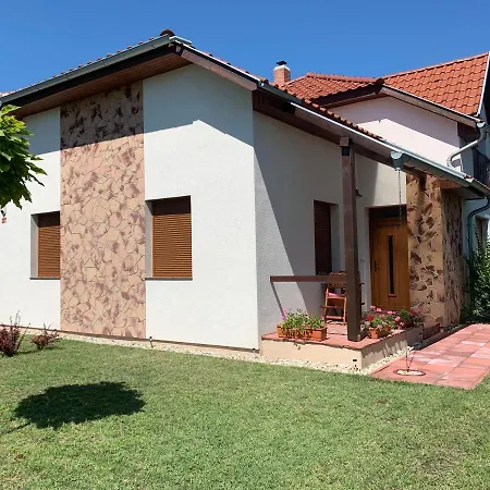 Apartamento Laszlo Nyaralohaz