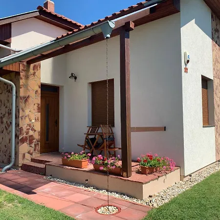 Laszlo Nyaralohaz Apartamento