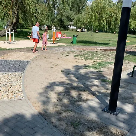 Laszlo Nyaralohaz Апартаменты Балатонфеньвеш