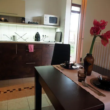 Laszlo Nyaralohaz Apartamento *